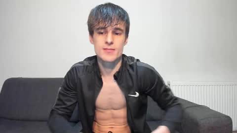 Snapshot of skinnyguywithbigd chatting on March 7, 2025, 10:43 pm skinnyguywithbigd online show from March 7, 2025, 10:43 pm