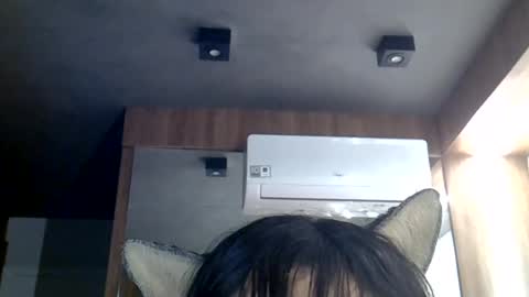 skinnykittencam online show from July 12, 2026, 8:11 pm