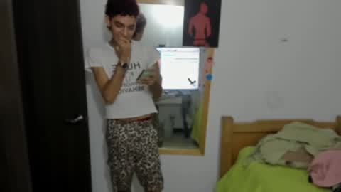 Snapshot of skinnypipe15 chatting on October 21, 2025, 3:07 am skinnypipe15 online show from October 21, 2025, 3:07 am