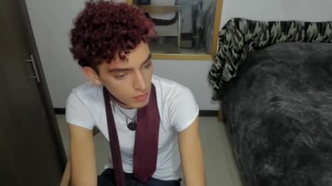 Snapshot of skinnypipe15 chatting on October 22, 2025, 3:18 am skinnypipe15 online show from October 22, 2025, 3:18 am