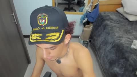 Snapshot of skinnypipe15 chatting on November 14, 2025, 6:39 pm skinnypipe15 online show from November 14, 2025, 6:39 pm