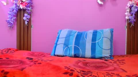 sofia online show from November 10, 2025, 12:59 pm