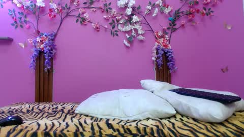 sofia online show from February 27, 2026, 1:33 pm