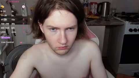 Snapshot of skip_london chatting on February 24, 2025, 3:55 am Andrew online show from February 24, 2025, 3:55 am