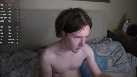 Snapshot of skip_london chatting on October 18, 2025, 3:57 pm Andrew online show from October 18, 2025, 3:57 pm