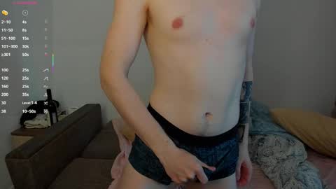 Snapshot of skip_london chatting on November 28, 2025, 11:02 am Andrew online show from November 28, 2025, 11:02 am