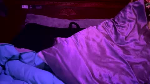 Snapshot of skittles933 chatting on February 11, 2025, 11:32 am Skittles online show from February 11, 2025, 11:32 am