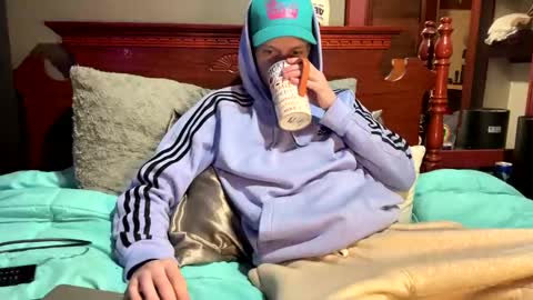 Snapshot of skittles933 chatting on March 12, 2025, 11:20 am Skittles online show from March 12, 2025, 11:20 am