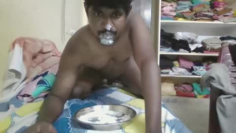 Snapshot of sklavepappu143 chatting on November 5, 2025, 8:36 am Indianslut1431 online show from November 5, 2025, 8:36 am