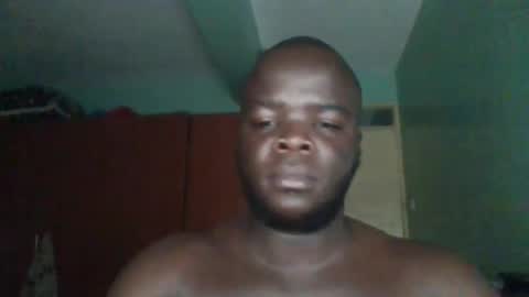 Snapshot of skry21 chatting on October 3, 2025, 11:24 pm Tylor Smart online show from October 3, 2025, 11:24 pm