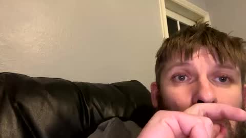 skuzzy25 online show from December 22, 2024, 4:28 am