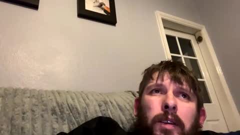 skuzzy25 online show from January 13, 2025, 2:18 am