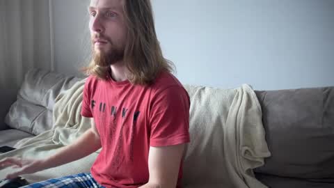 Snapshot of sky_guy25 chatting on March 4, 2025, 7:41 am sky_guy25 online show from March 4, 2025, 7:41 am