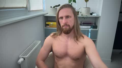 Snapshot of sky_guy25 chatting on September 25, 2025, 8:51 am sky_guy25 online show from September 25, 2025, 8:51 am