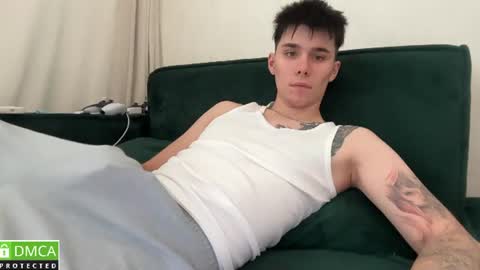 Snapshot of sky_hexx chatting on July 27, 2026, 10:22 am Roby online show from July 27, 2026, 10:22 am
