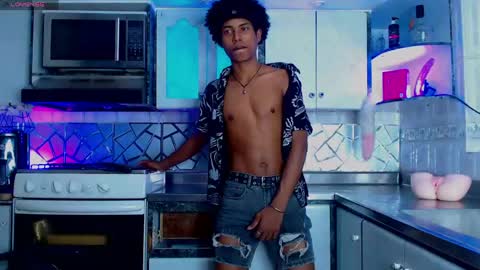 Snapshot of sky_walkerss chatting on May 27, 2026, 3:31 pm sky_walkerss online show from May 27, 2026, 3:31 pm