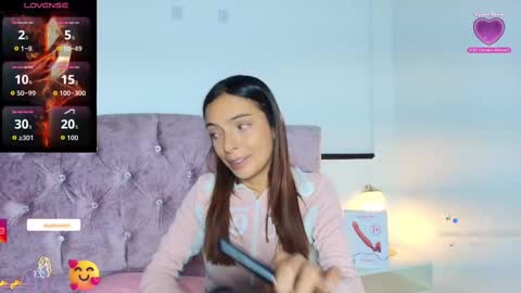 Snapshot of skye_moore chatting on October 21, 2025, 12:06 pm skye moore online show from October 21, 2025, 12:06 pm