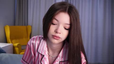 Amy online show from December 17, 2025, 9:26 am