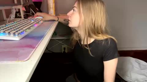 Sky  online show from November 27, 2025, 6:54 pm