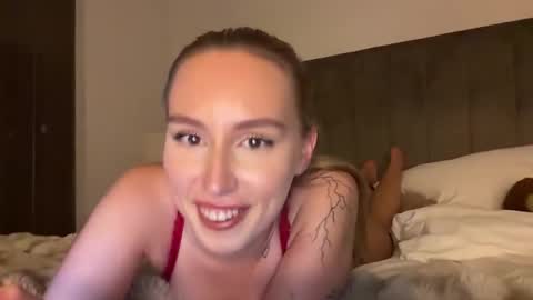 Snapshot of skylachase chatting on May 13, 2026, 9:22 pm Skylar online show from May 13, 2026, 9:22 pm