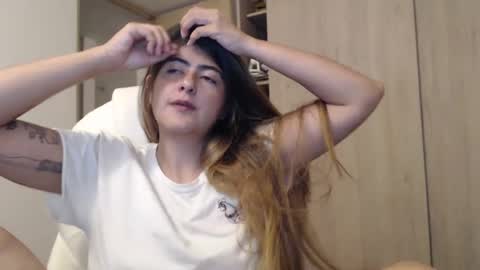 Snapshot of skyler1195 chatting on January 17, 2025, 3:34 am Skyler online show from January 17, 2025, 3:34 am