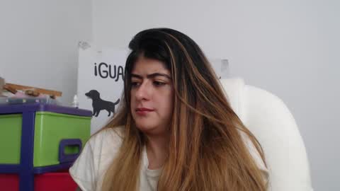 Snapshot of skyler1195 chatting on January 17, 2025, 4:04 pm Skyler online show from January 17, 2025, 4:04 pm