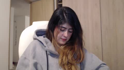 Snapshot of skyler1195 chatting on February 16, 2025, 1:36 am Skyler online show from February 16, 2025, 1:36 am