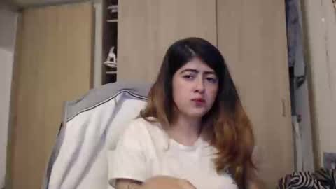 Snapshot of skyler1195 chatting on February 28, 2025, 5:15 am Skyler online show from February 28, 2025, 5:15 am