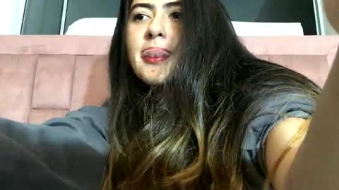 Skyler online show from April 7, 2026, 2:01 am