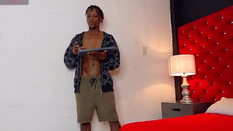 Snapshot of skylerbigxxx chatting on September 20, 2025, 4:13 am SKYLERBIGXXX online show from September 20, 2025, 4:13 am