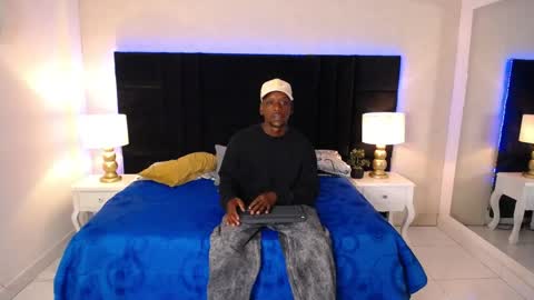 Snapshot of skylerbigxxx chatting on April 16, 2026, 4:13 am SKYLERBIGXXX online show from April 16, 2026, 4:13 am