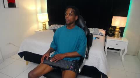 SKYLERBIGXXX online show from June 6, 2026, 4:39 am