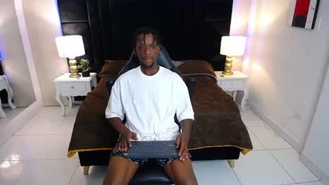 SKYLERBIGXXX online show from July 17, 2026, 4:30 am