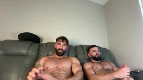 Snapshot of skylerflexes chatting on May 1, 2026, 11:09 pm Skyler Flexes online show from May 1, 2026, 11:09 pm