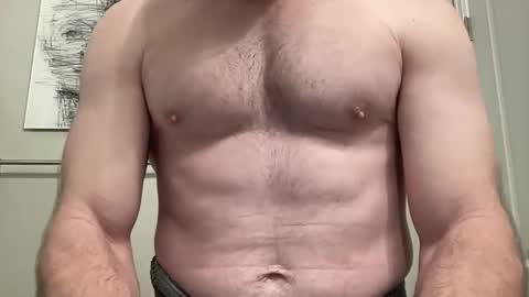 Snapshot of skylineboatclub chatting on February 3, 2025, 4:41 pm skylineboatclub online show from February 3, 2025, 4:41 pm