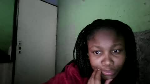 Snapshot of skylour chatting on June 22, 2026, 6:10 am Skylour online show from June 22, 2026, 6:10 am