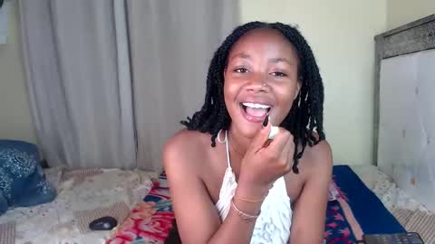 Snapshot of skyqueen0 chatting on October 24, 2025, 5:53 pm skyqueen0 online show from October 24, 2025, 5:53 pm