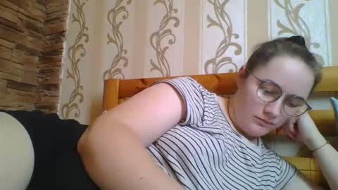 skyressie333 online show from February 6, 2026, 9:23 am