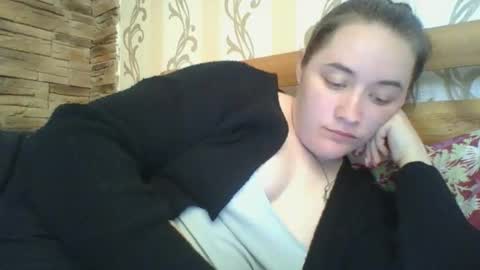 skyressie333 online show from May 4, 2026, 7:26 am