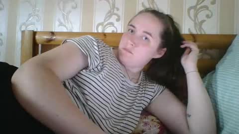 skyressie333 online show from May 14, 2026, 7:09 pm