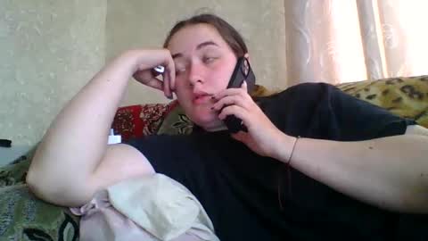 skyressie333 online show from May 18, 2026, 6:52 am