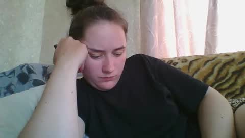 skyressie333 online show from May 20, 2026, 9:37 am