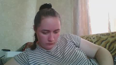 skyressie333 online show from June 2, 2026, 10:06 am