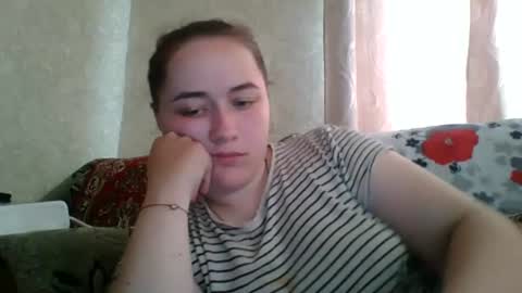 skyressie333 online show from June 12, 2026, 7:29 am