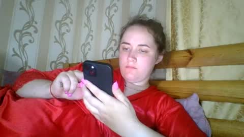 skyressie333 online show from July 19, 2026, 6:55 pm