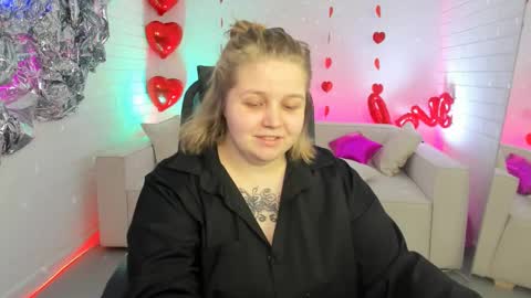 Snapshot of sladadeew chatting on February 15, 2025, 9:16 am Slada Deew online show from February 15, 2025, 9:16 am