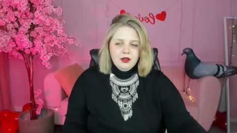 Snapshot of sladadeew chatting on February 18, 2025, 12:06 pm Slada Deew online show from February 18, 2025, 12:06 pm