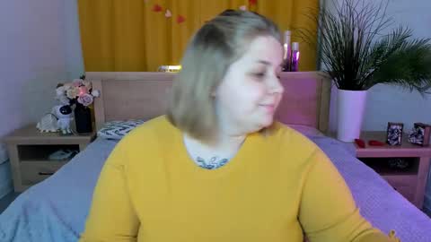 Snapshot of sladadeew chatting on March 12, 2025, 5:13 am Slada Deew online show from March 12, 2025, 5:13 am