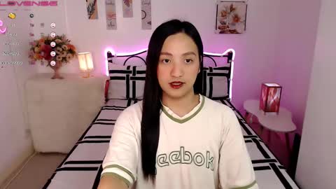 Queen Cyrine online show from February 13, 2025, 8:38 am