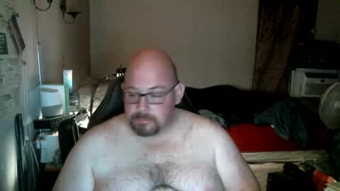 Snapshot of slavejim518 chatting on December 8, 2024, 5:18 am slavejim online show from December 8, 2024, 5:18 am